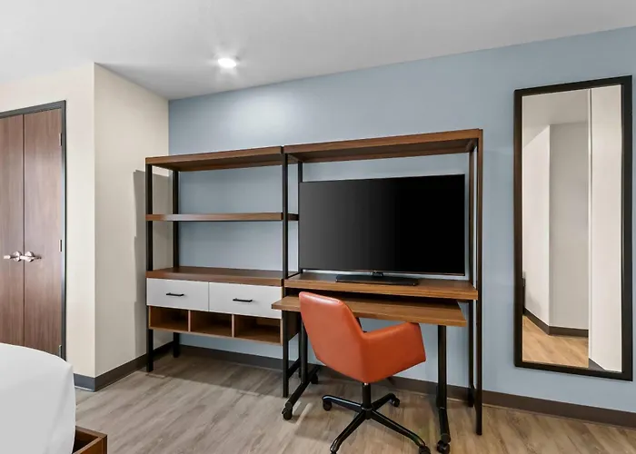 Everhome Phoenix Fashion Center Hotel 4*