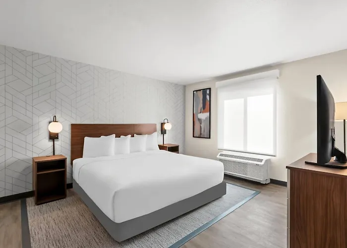 Hotel Everhome Phoenix Fashion Center 4*