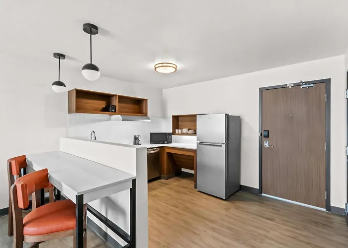 Hotel Everhome Phoenix Fashion Center 4*