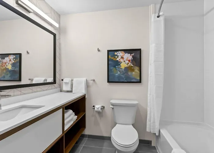 Hotel Everhome Phoenix Fashion Center 4*