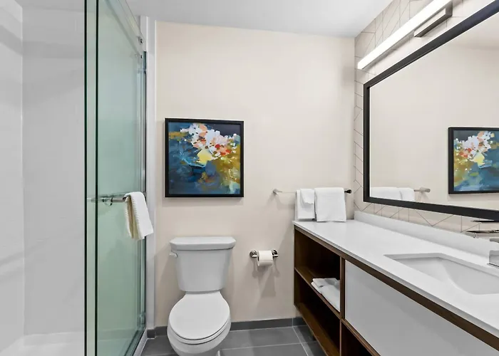 Hotel Everhome Phoenix Fashion Center